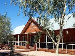 Mungo Lodge Motel 4*